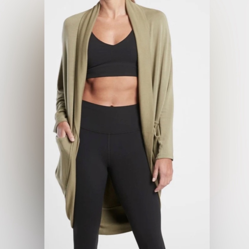 Athlete Ethereal Cocoon Wrap